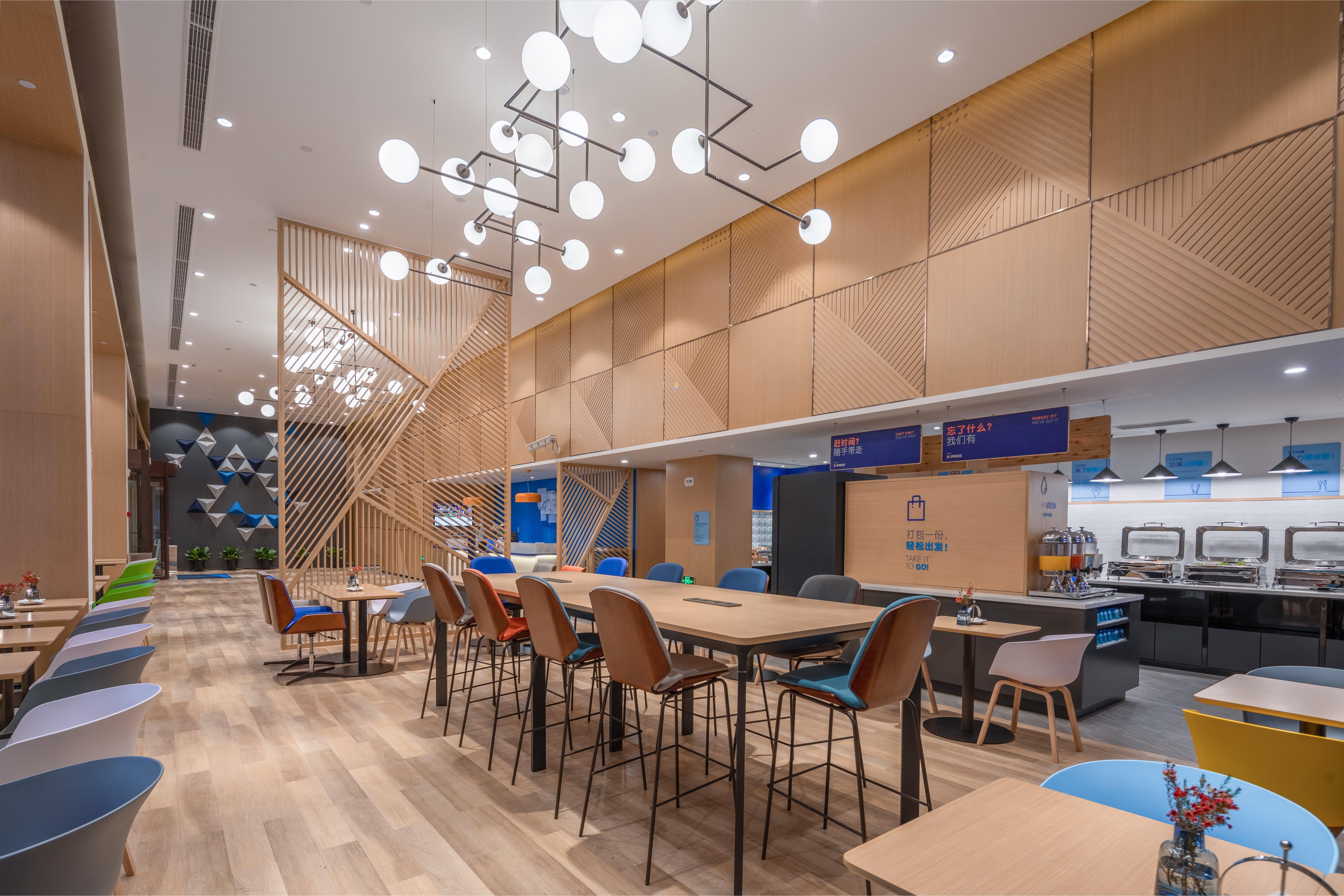 Holiday Inn Express Ningbo City Center By Ihg Exteriör bild