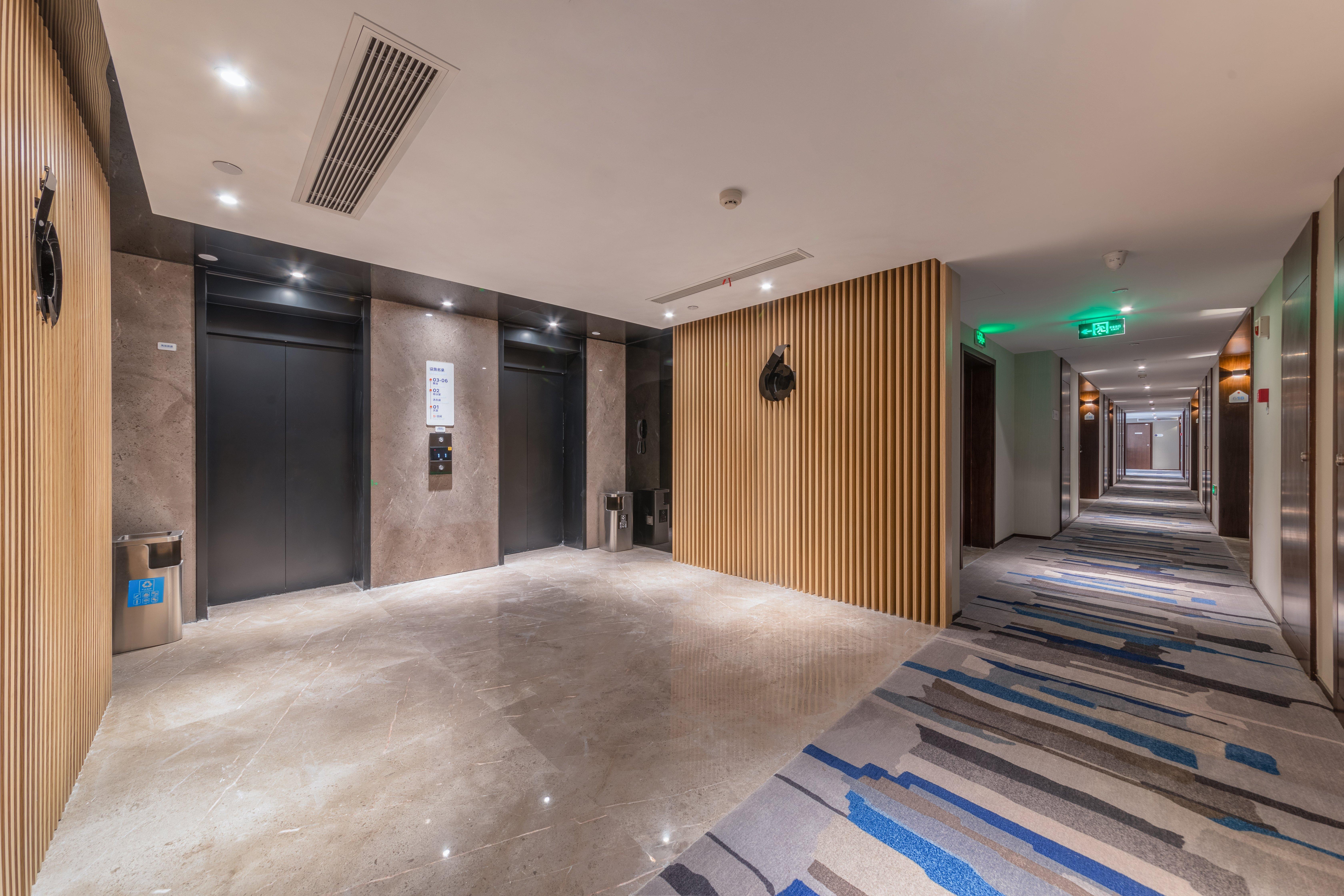 Holiday Inn Express Ningbo City Center By Ihg Exteriör bild