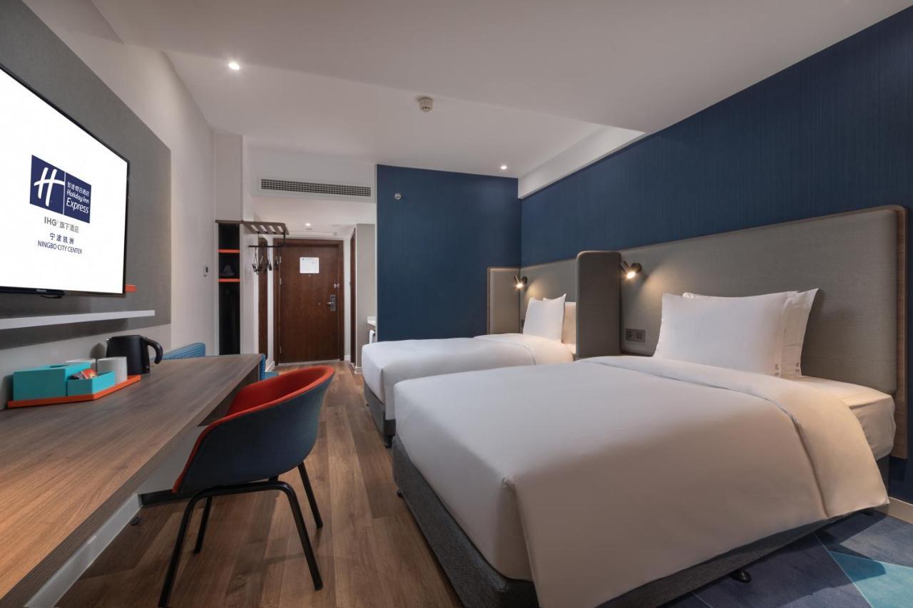 Holiday Inn Express Ningbo City Center By Ihg Exteriör bild