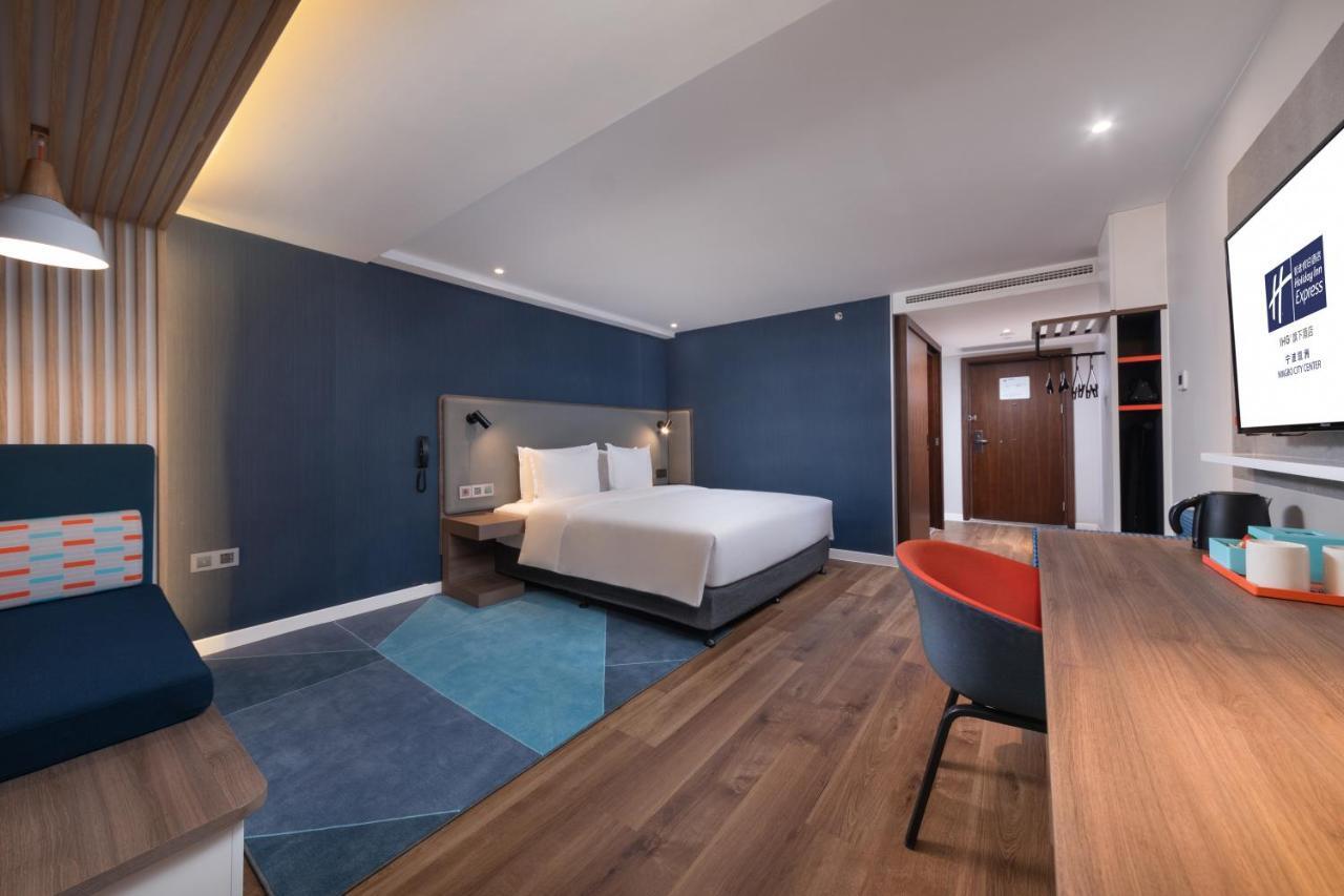 Holiday Inn Express Ningbo City Center By Ihg Exteriör bild