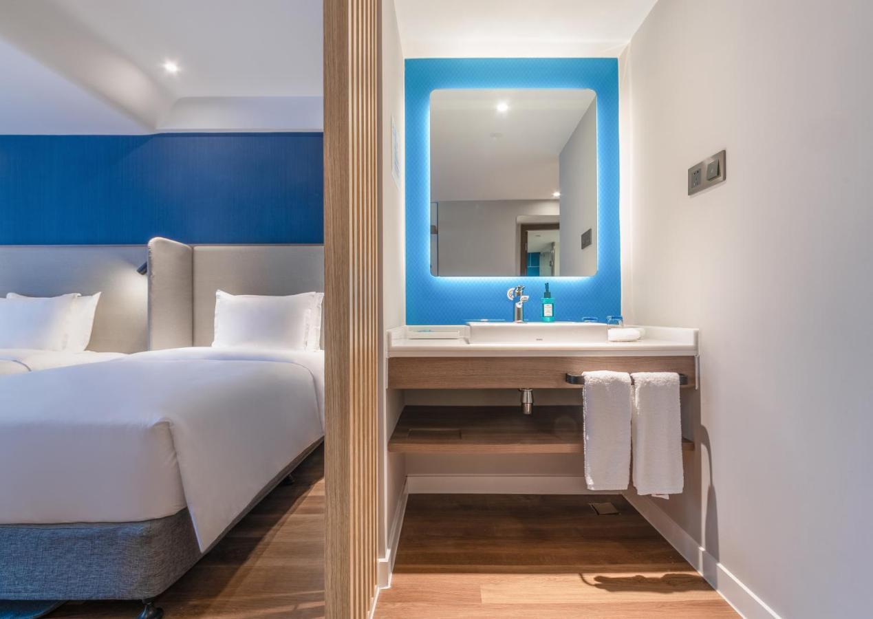 Holiday Inn Express Ningbo City Center By Ihg Exteriör bild