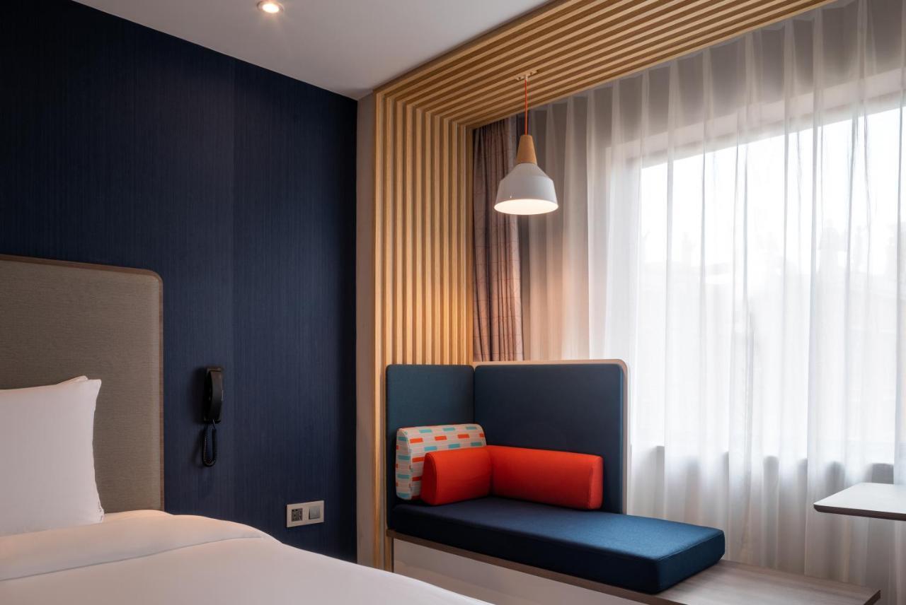Holiday Inn Express Ningbo City Center By Ihg Exteriör bild